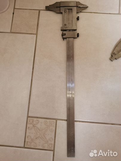 Штангельциркуль разметочный