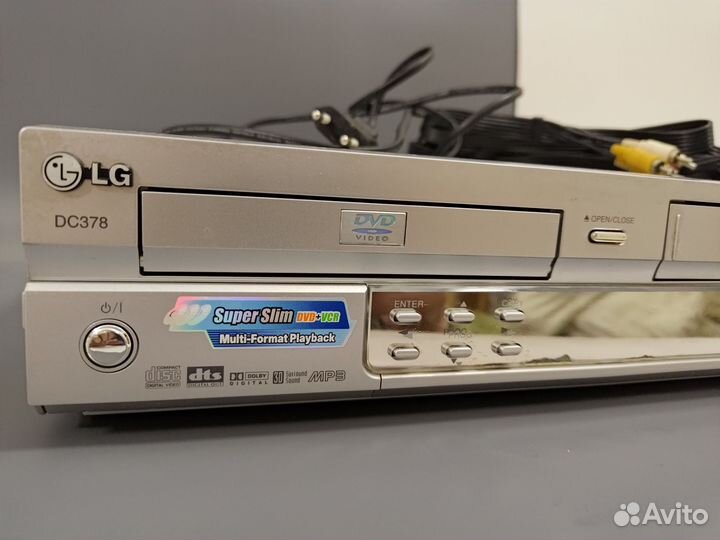 LG DC-378 Проигрыватель DVD / видеомагнитофон VHS