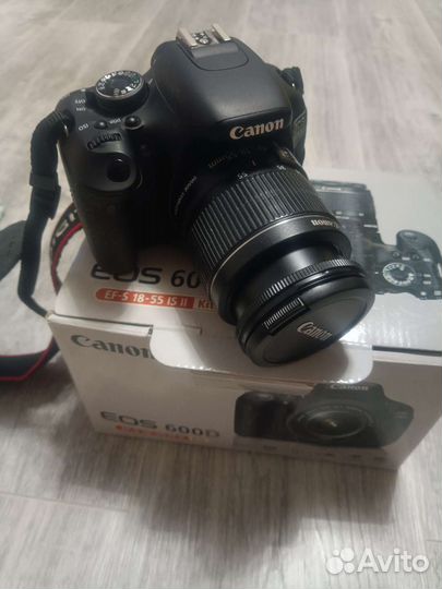 Зеркальный фотоаппаратCanon eos 600d kit EF-S 18-5