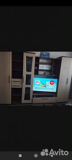 Стенка в гостиную бу.Размер 3м /2,10м