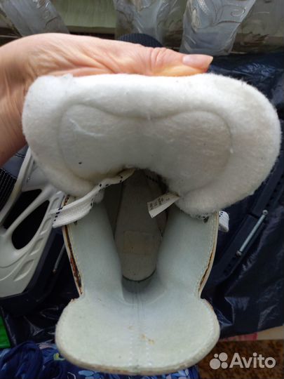 Продаю коньки хоккейные р.40-41 бу Ботас Пульсар