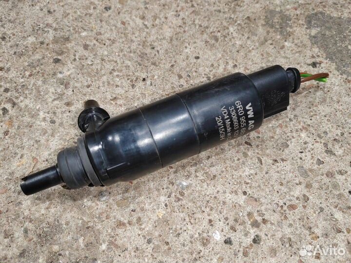 Насос (моторчик) омывателя фар Skoda Octavia A7 6R