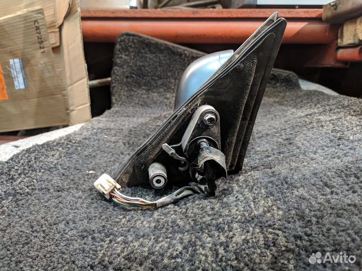 Зекрало правое toyota camry sv30