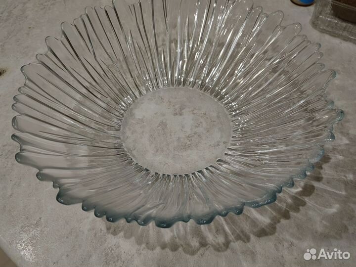 Салатник, ваза для фруктов