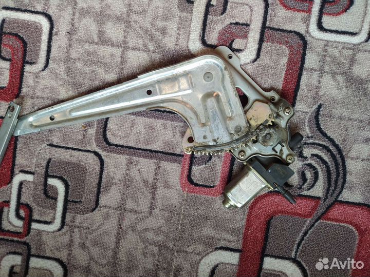 Стеклоподъемник wingroad у11