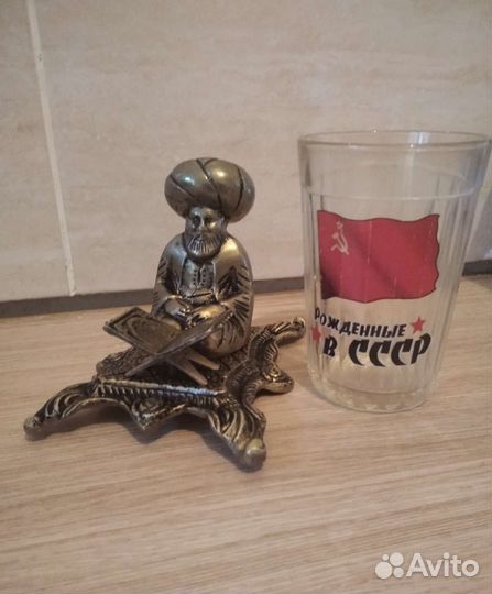 Статуэтка мулла, из бронзы, и бюст Ленина