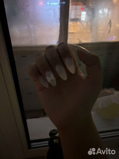 Модель на маникюр