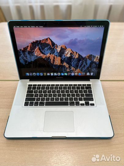 Apple macbook pro mid 2010 / core i7 /Ram 6 gb