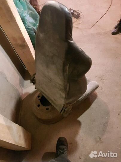 Кресла каркасные с боковыми поддержками