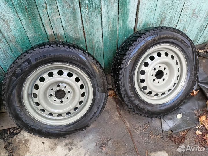 R13 Viatti Brina 175/70, PCD 4x98 DIA 13