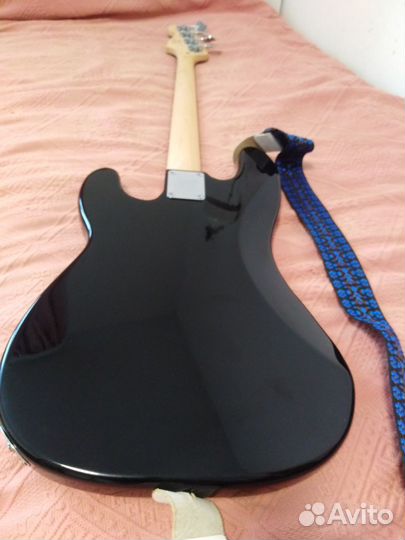 Бас гитара Fender Squier Affinity P-bass