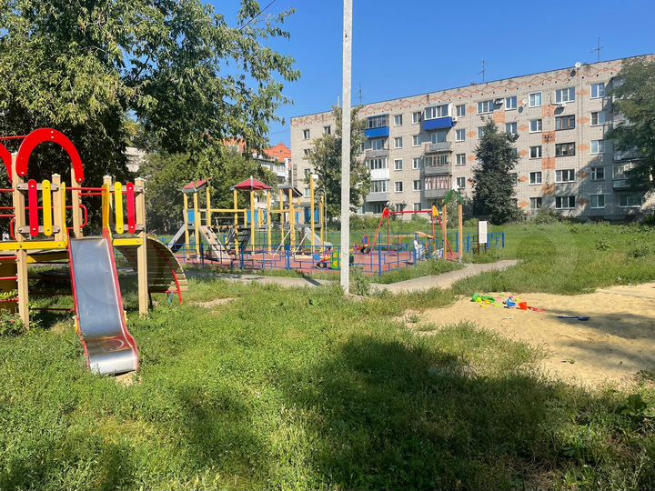 Комната 14 м² в 5-к., 5/5 эт.