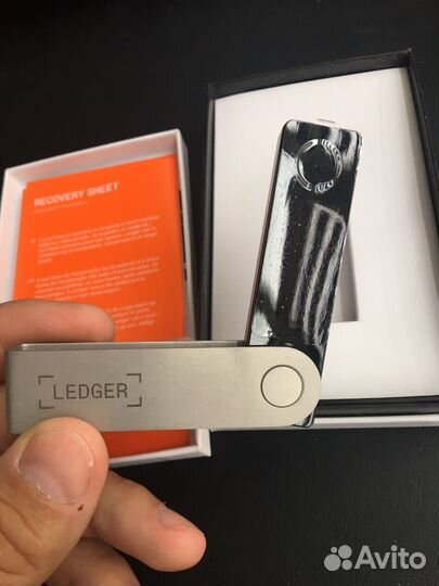 Криптокошелек Ledger Nano X