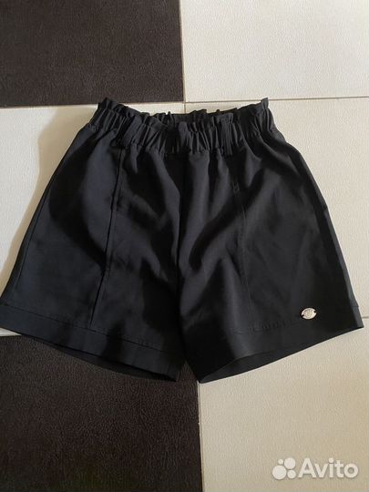 Школьные шорты