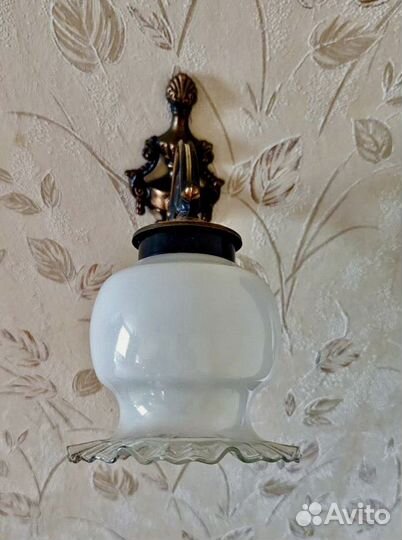 Люстра потолочная и настенный светильник бра бу