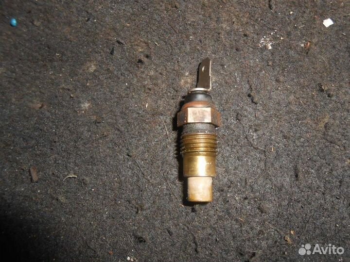 Датчик температуры Nissan Pulsar FN15(95-00)