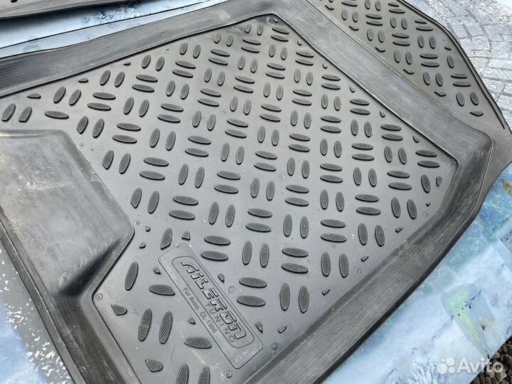 Полиуретановые коврики «Aileron” Chevrolet Aveo