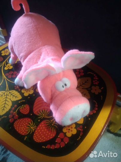 Розовая свинка