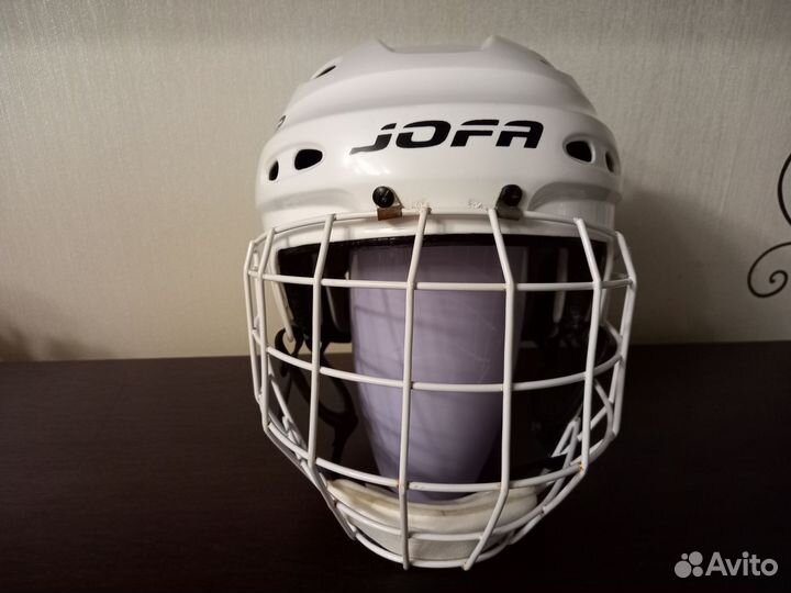 Хоккейный шлем jofa 690 L