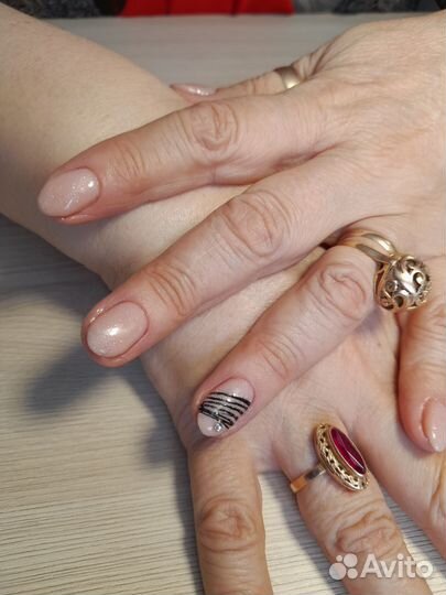 Маникюр с покрытием гель лак