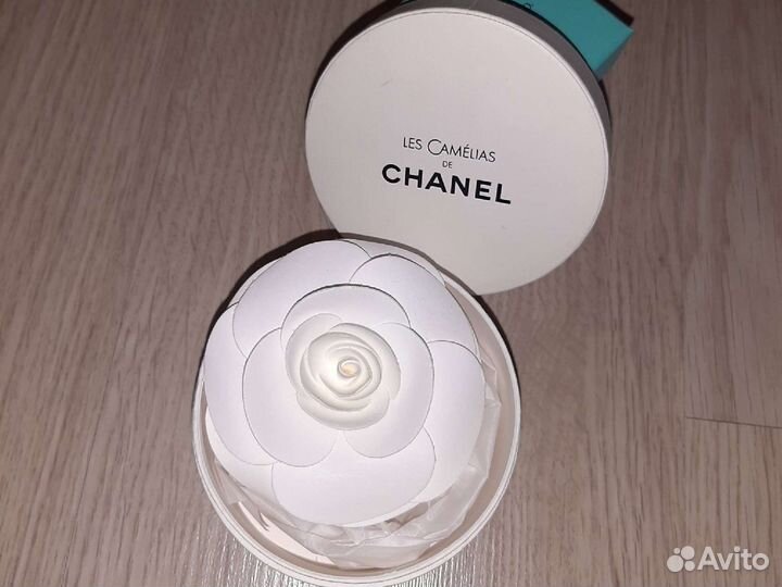 Брошь chanel роза