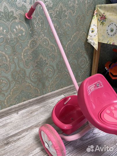 Трехколесный велосипед