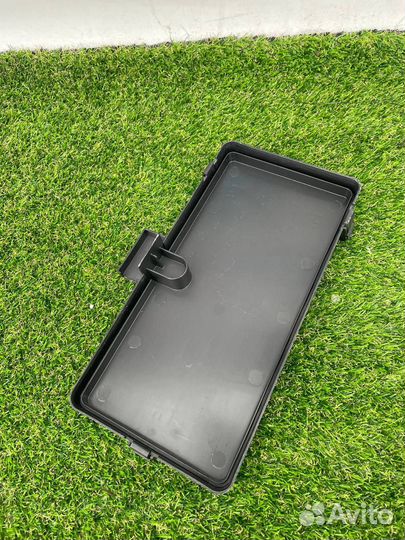 Крышка аккумулятора Ford Explorer 6 U625 2020