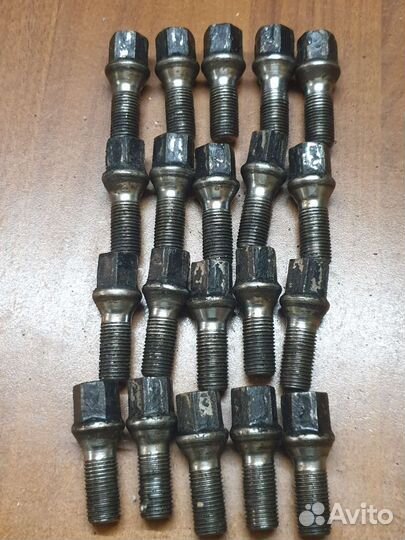 Болты на Фольксваген транспортер т4