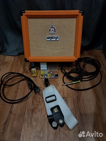 Электрогитара гитара комбоусилитель комбик