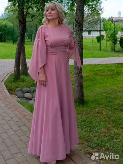 Платье нарядное на праздники и выпускной розовое