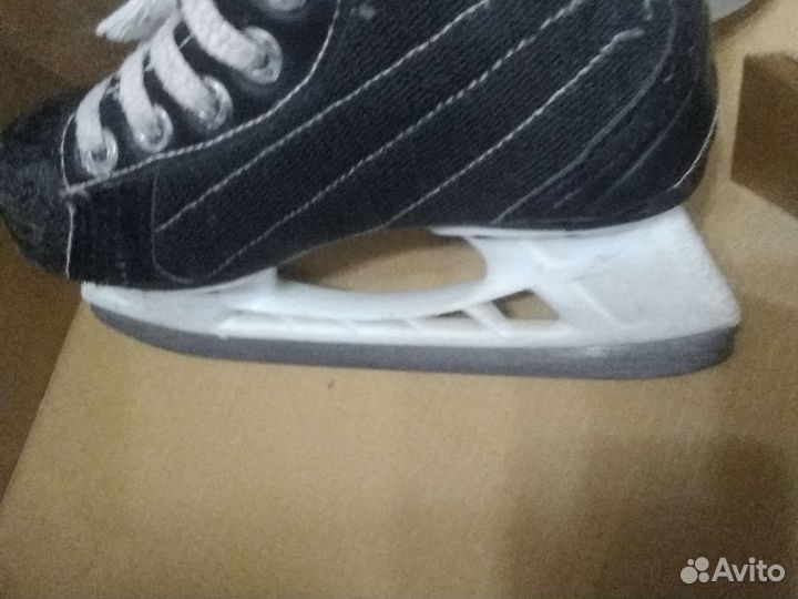 Хоккейные коньки bauer nexus 3000 размер 28