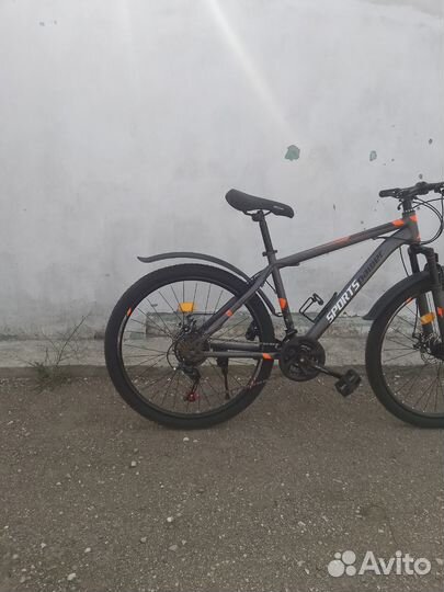Велосипед полностью новый 18я рама 26 колеса