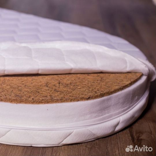 Матрас в кроватку овальный