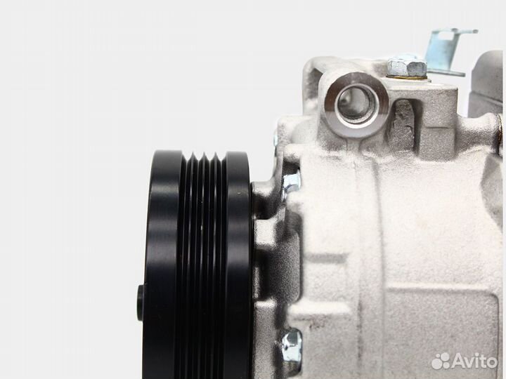 Компрессор кондиционера BMW E60 E61 E65 E66 trs