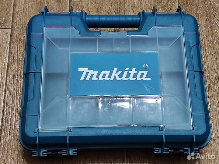 Бесщеточный шуруповерт Makita 18v (патрон 13 мм)