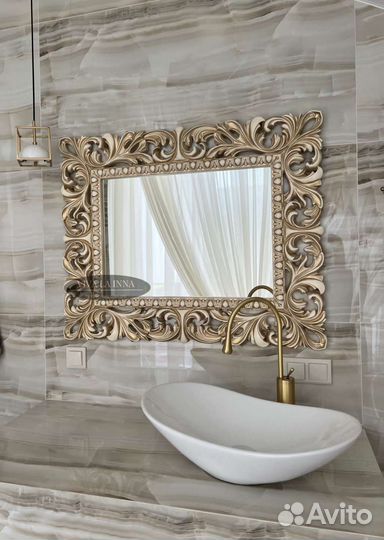 Зеркало в раме