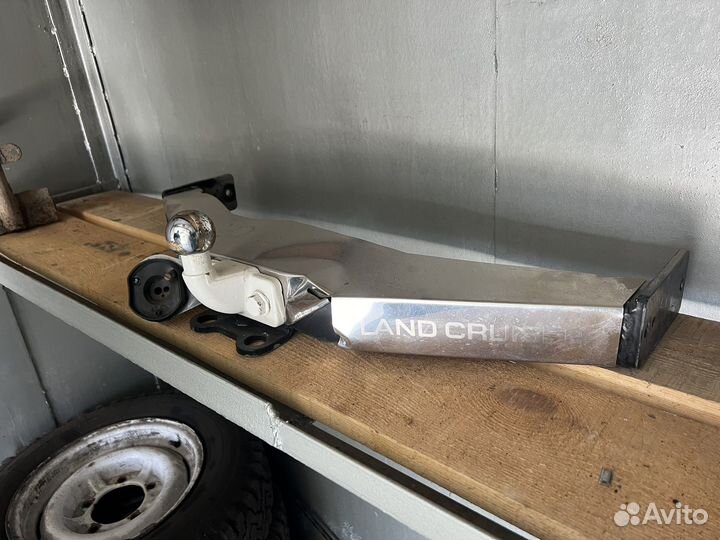 Фаркоп на toyota land cruiser 200