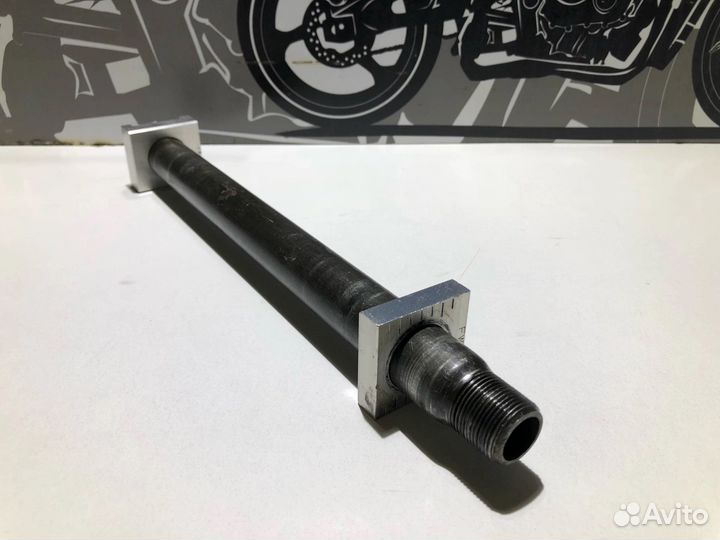 Ось заднего колеса Yamaha YZF 1000 R Thunderace