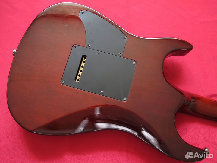 Fender Showmaster QB-SSS #04020215 электрогитара