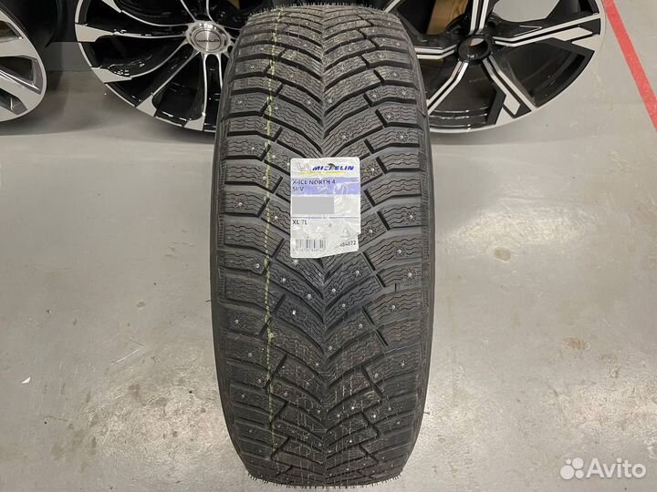 Michelin X-Ice North 4 215/60 R17 100T