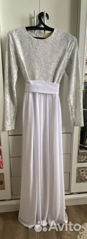 Белое платье в пол