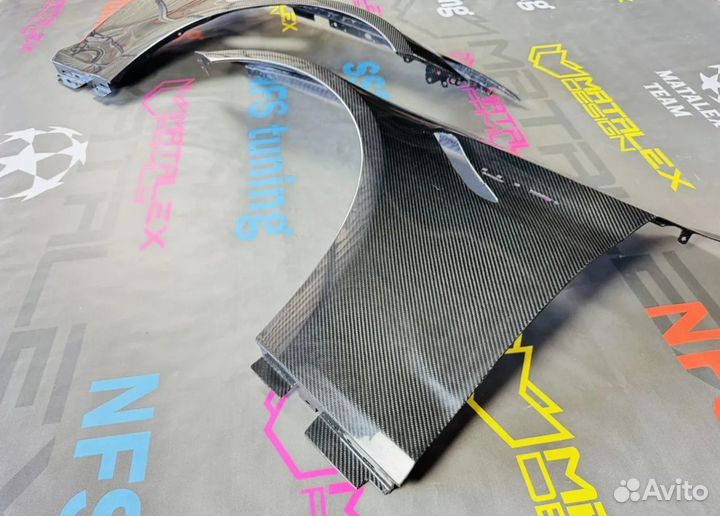 Карбоновые крылья BMW M5 F90 OEM стиль широкие