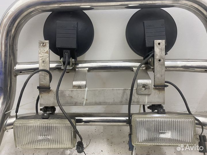 Кенгурятник для внедорожника с четырьмя противотум