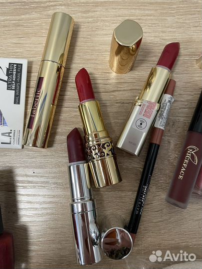 Косметика декоративная помада тени румяна блеск