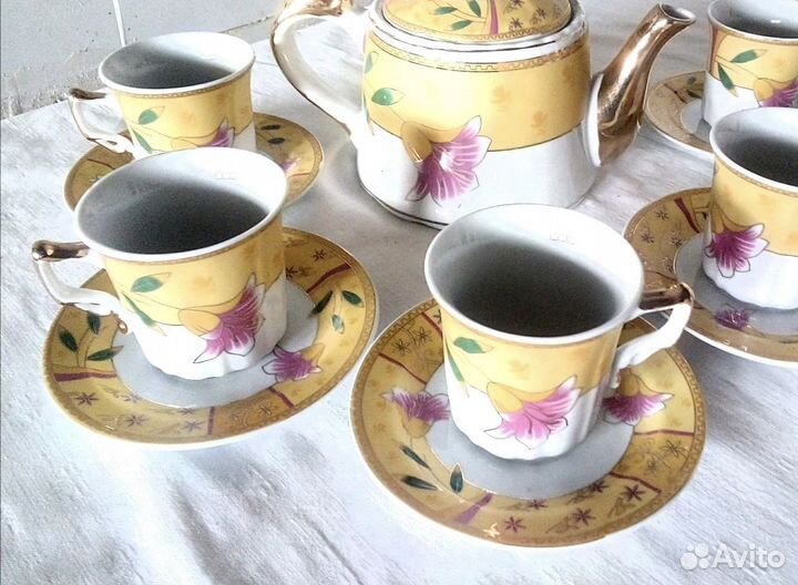 Чайный или кофейный сервиз сервиз