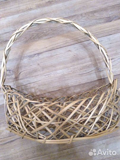 Корзина плетеная