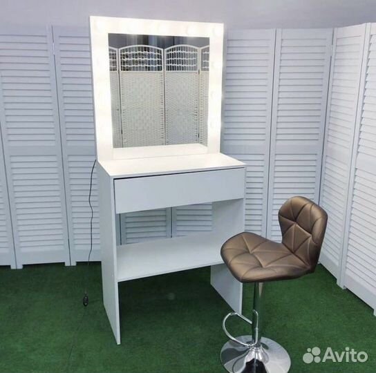 Гримерный столик