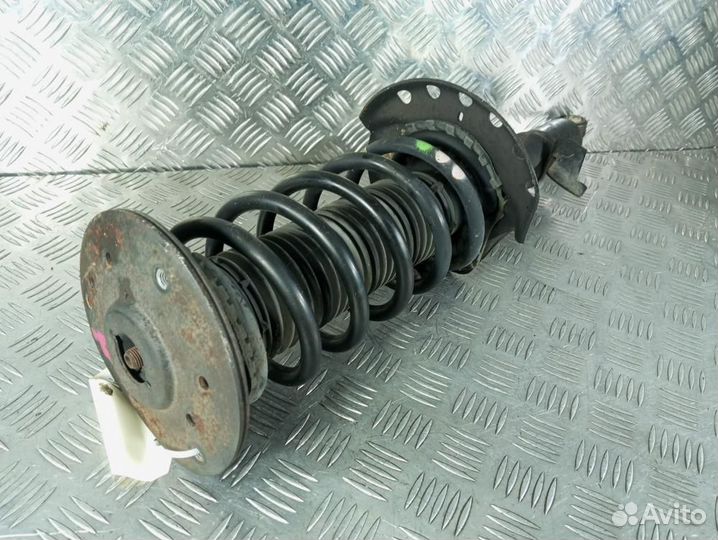 Б/У Б/У Стойка передняя левая Из Японии. 31329496