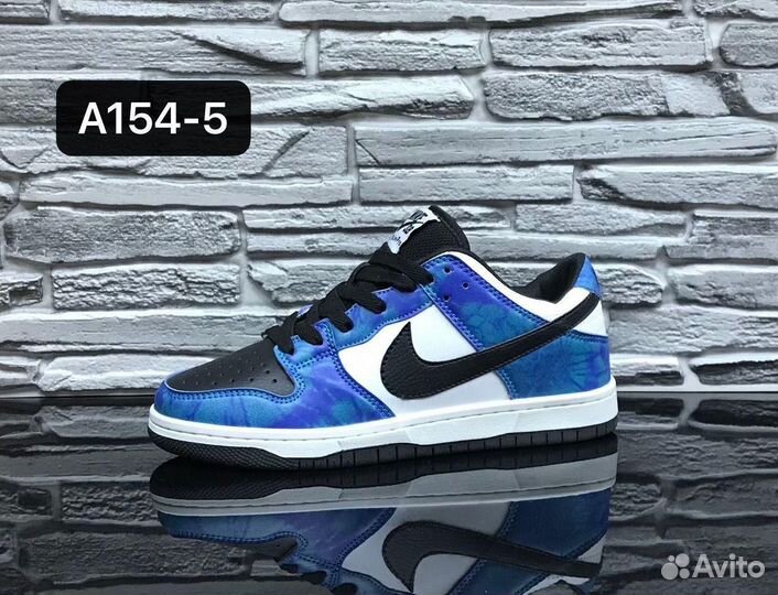 Кроссовки Nike SB Dunk