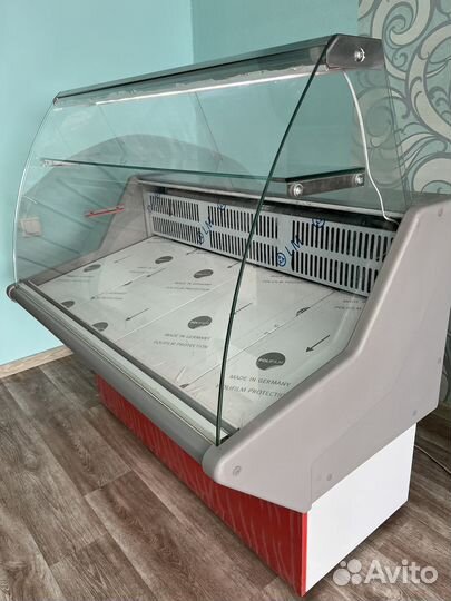 Холодильная витрина